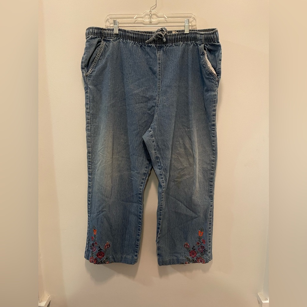 Vintage Women’s Plus Size Jeans w/ Floral Embroidery by Erika Woman • Sz 2X